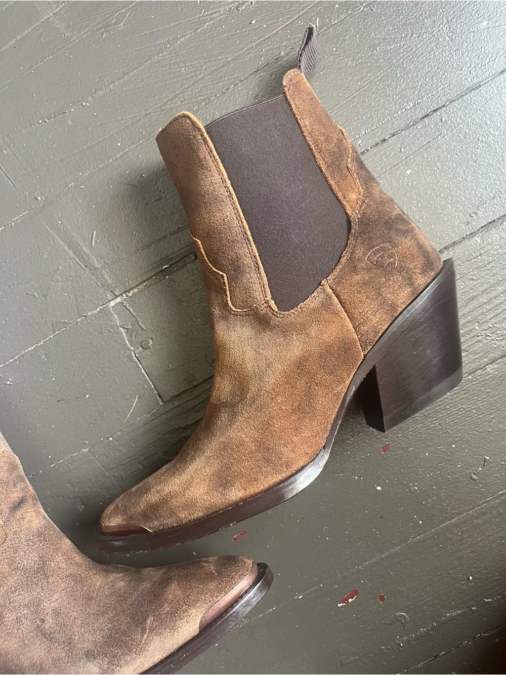 Ariat Shiloh Dark Ginger Suede Western Chelsea Heeled Boots - Picture 8 of 13